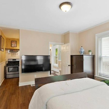 Beautiful Studio Apartment In Historic House نيو هافن المظهر الخارجي الصورة